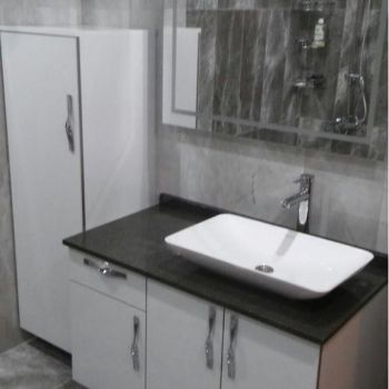 Çankaya Banyo Dolabı